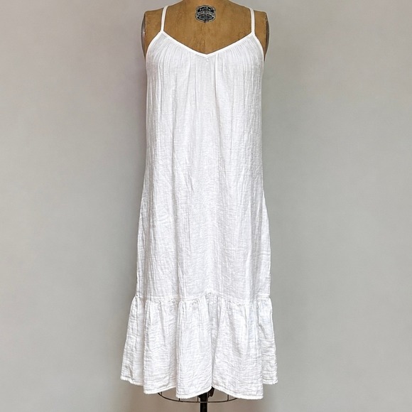 Vineyard Vines Dresses & Skirts - Vineyard Vines White Cotton Maxi Dress Womens M NWT Cross Back Ruffle Hem